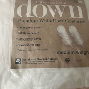 - Chapter Club bedding down medium weight twin